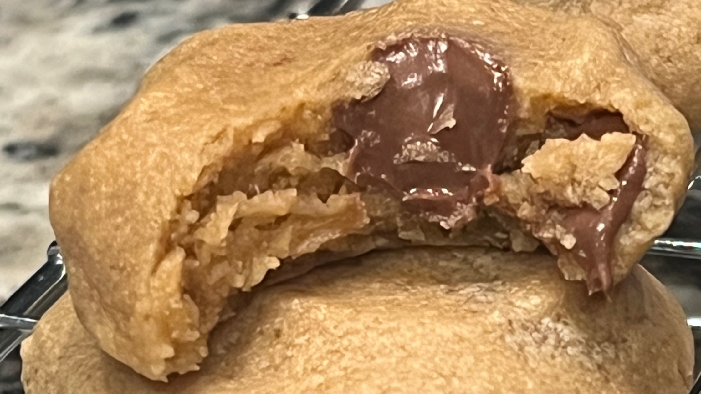 Delicious, Soft Peanut Butter Chocolate Chip Cookies